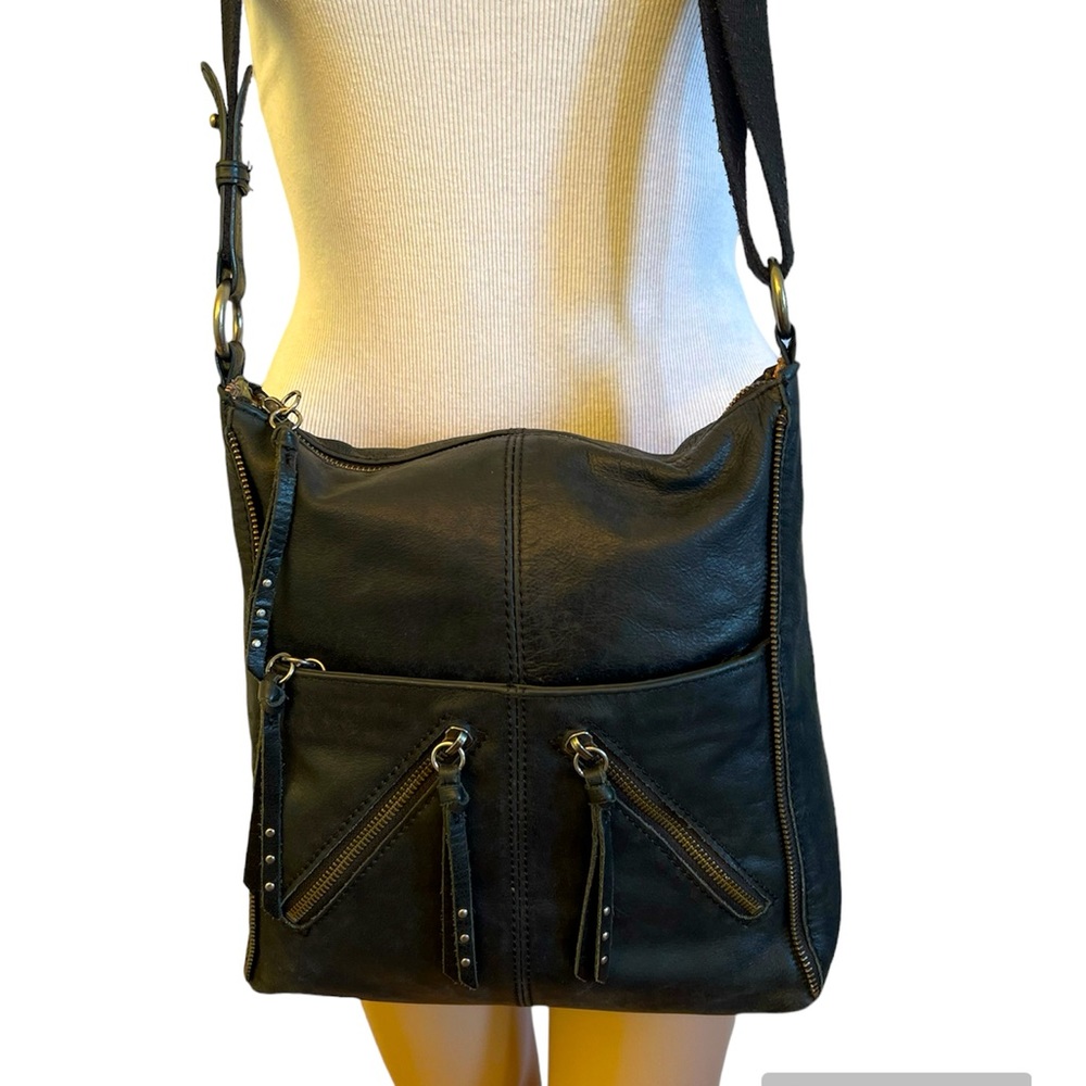 ⭐️ The Sak Crossbody/Shoulder bag